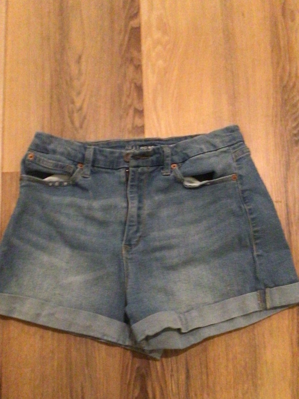 No Boundaries Light Blue Rolled-Hem Denim Shorts